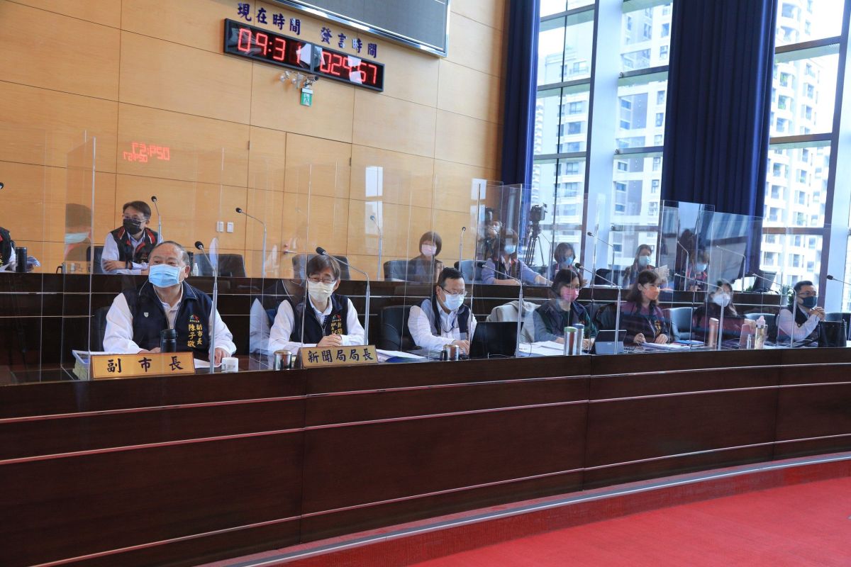 ▲中市副市長陳子敬唯一未染疫代班率4局處全由副局長或專委接受備詢。(圖／柳榮俊攝2022.5.2) 