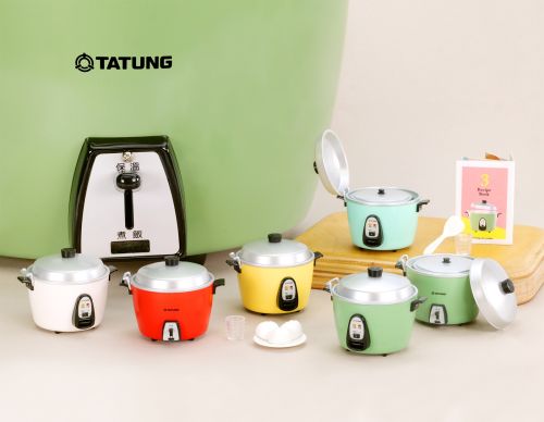 ▲迷你大同電鍋盒玩全系列共有6款，包括台灣版2款經典色(紅、綠)及日本版4款顏色(綠、白、黃、水藍)。（圖／品牌提供）