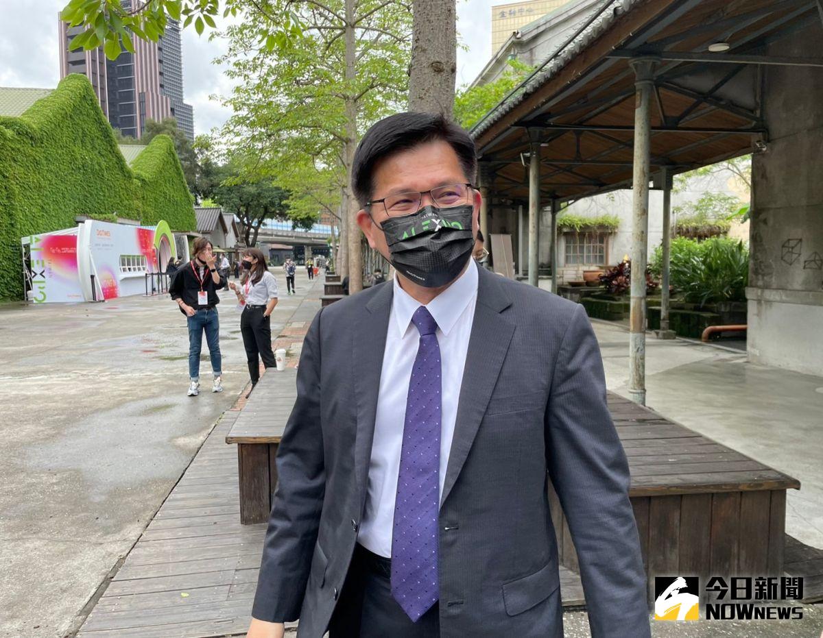 ▲林佳龍提出首都的12大政策願景計畫，探討文化復興、數位治理、疫後經濟等，進而定位首都台北未來的發展策略。（圖／記者黃宣尹攝）