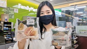 ▲全家和古娃娃聯名合作,以「茶世界」主題推出6款甜點新品。(圖/業者提供) ▲全家和古娃娃聯名合作,以「茶世界」主題推出6款甜點新品。(圖/業者提供)