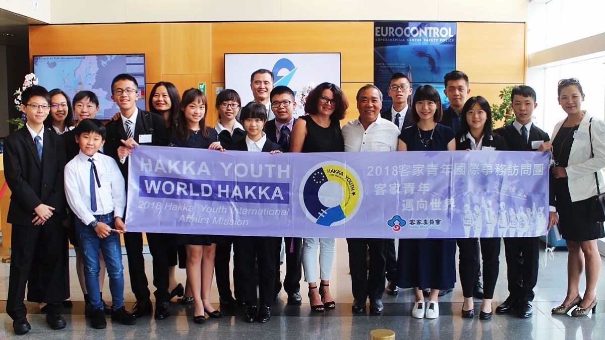 ▲客家委員會自106年起籌組「客家青少年國際事務訪問團」甄選優秀客家血緣或淵源的後生，投入國際事務相關工作。（圖／客家委員會提供）