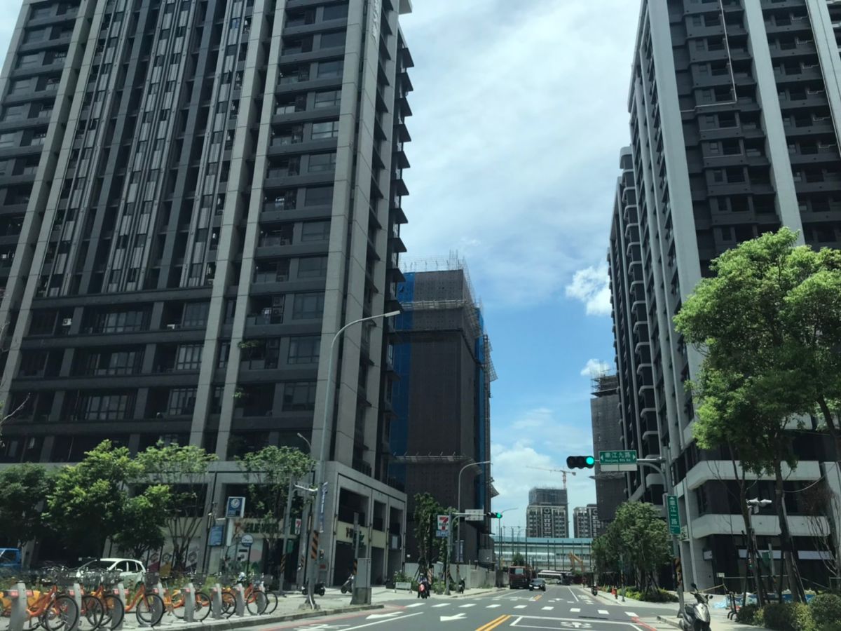 ▲根據聯徵中心資料顯示，北台灣30-40歲的購屋人面對節節攀升的房價，新北、新竹縣去年第四季的購屋總價超過1250萬元。（圖／NOWnews資料照片）