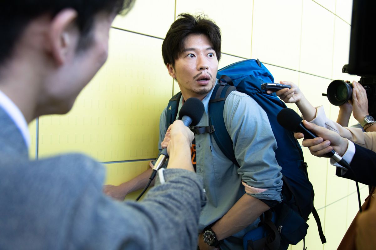 ▲《第一人夫》中，田中圭的太太變成首相。（圖／CATCHPLAY）