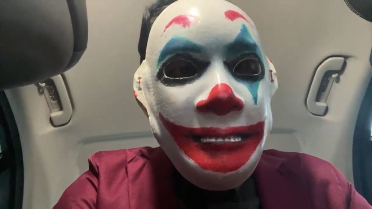 ▲YouTube網紅「勾起你心中的惡」日前在臉書暗指連千毅「用嘴巴幫受刑人排毒」，法院審理後判勾惡須賠償10萬元。（圖／翻攝自勾惡幫主 - 小丑JK的YouTube）