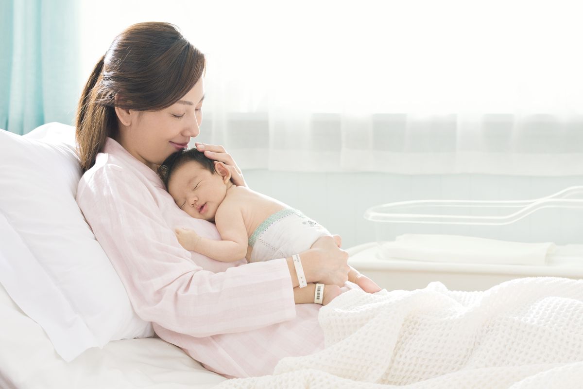 ▲幫寶適攜手家樂福守護全台逾百位無依寶寶，買尿布就捐款給全台6家非營利組織。(圖／廠商提供)