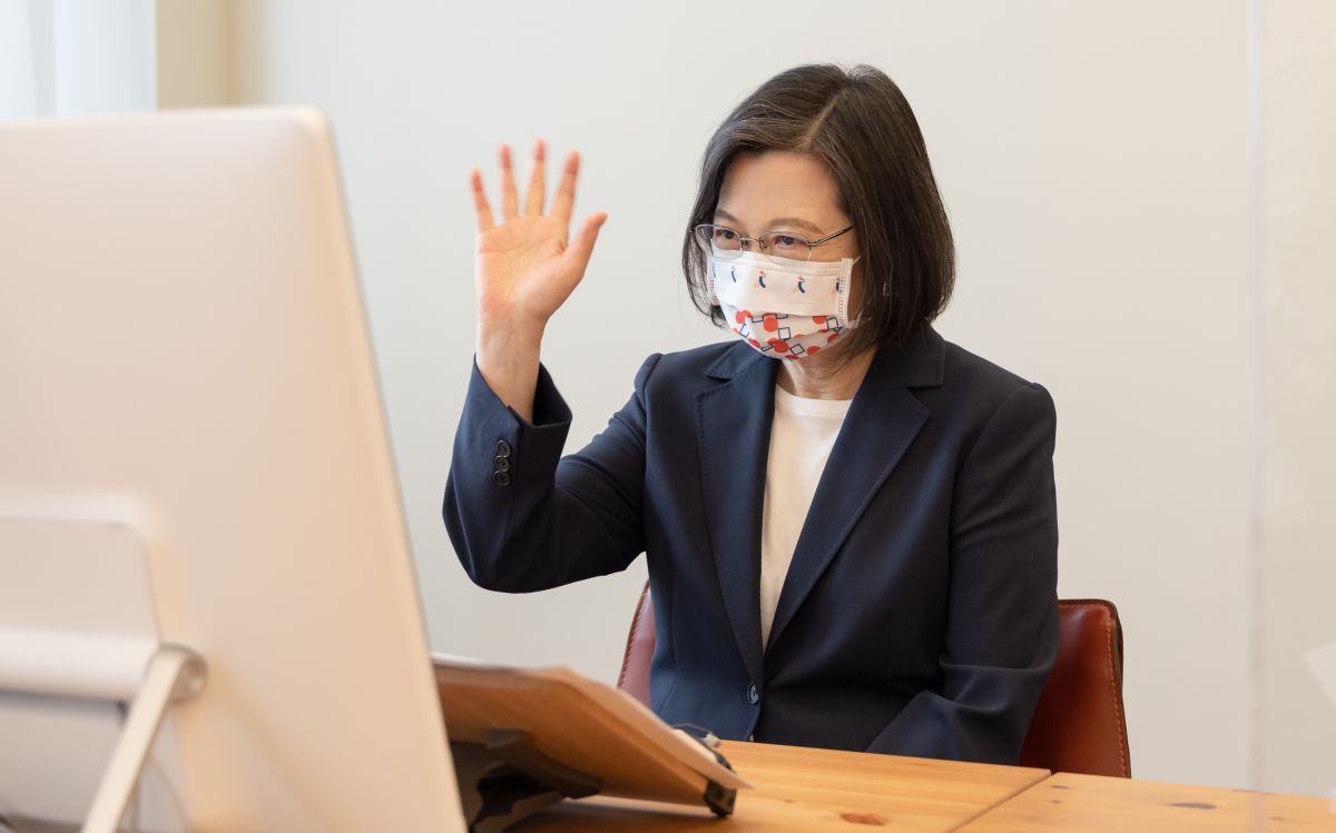 ▲蔡英文總統昨日以視訊方式接見「日本自民黨青年局長小倉將信眾議員訪團」。（圖／總統府提供）