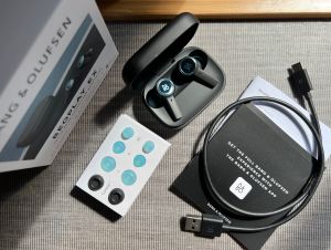 ▲Beoplay EX耳機。(圖／記者周淑萍攝)