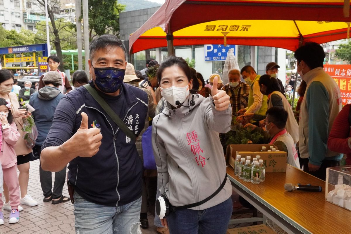 ▲台北市議員鍾佩玲確診，目前無症狀。（圖／翻攝自鍾佩玲臉書）