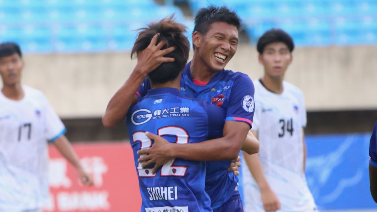 ▲吳俊青開心擁抱進球的隊友。（圖／中華足協提供）