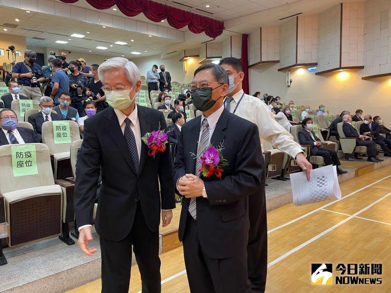<p>▲最高檢察署檢察總長交接,司法院秘書長林輝煌(左)也是座上賓。(圖/記者潘千詩攝,2022.5.9)</p>