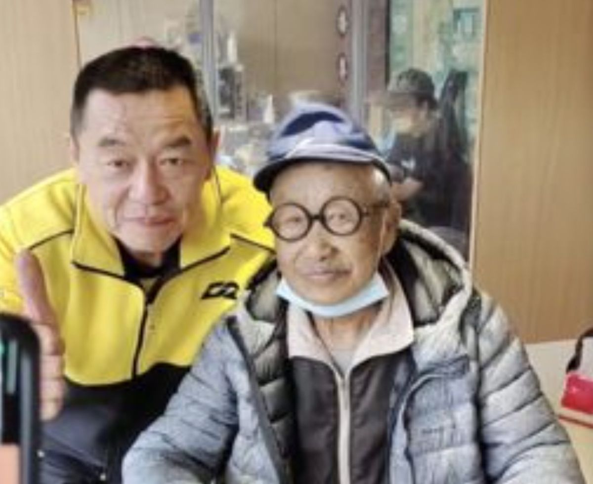 ▲脫線今（10）日凌晨傳出過世消息，9天前的他，曾經與廖老大同框直播。（圖/脫線爸臉書）