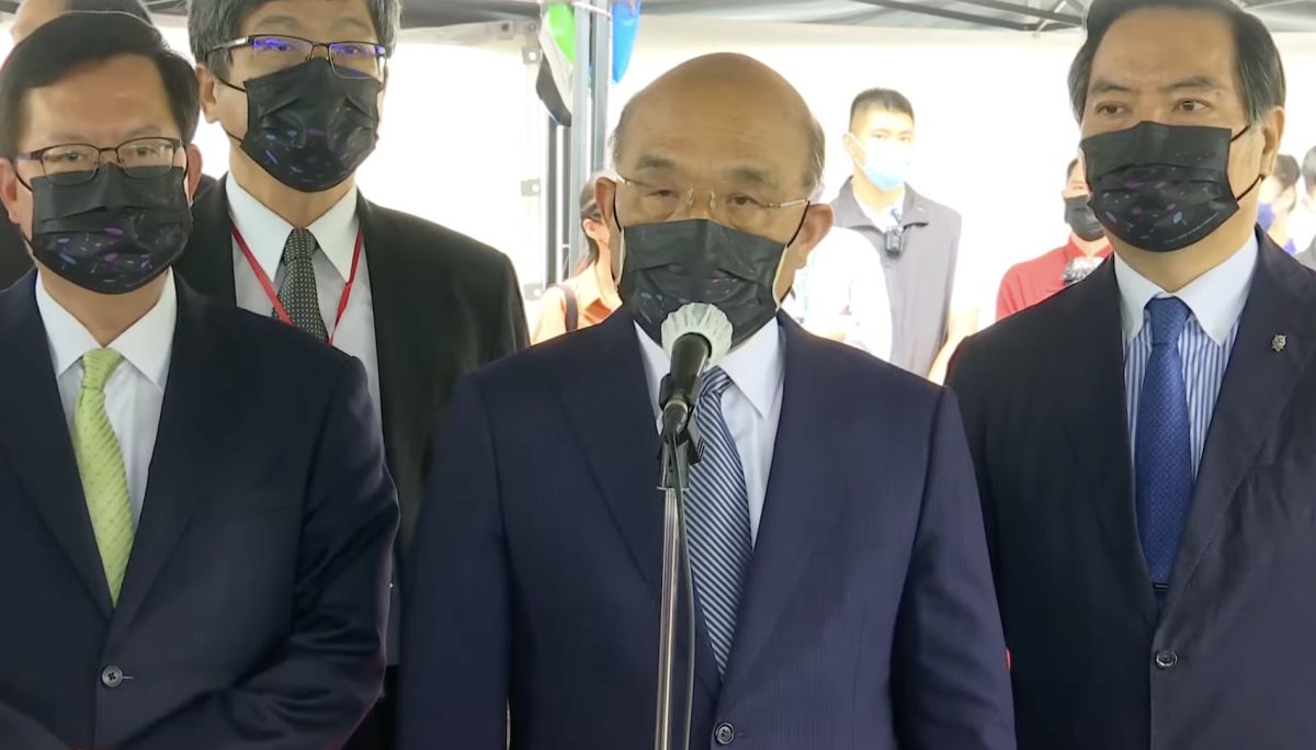 ▲行政院長蘇貞昌表示，透過3方式讓民眾取得快篩試劑。（圖／翻攝自行政院直播）