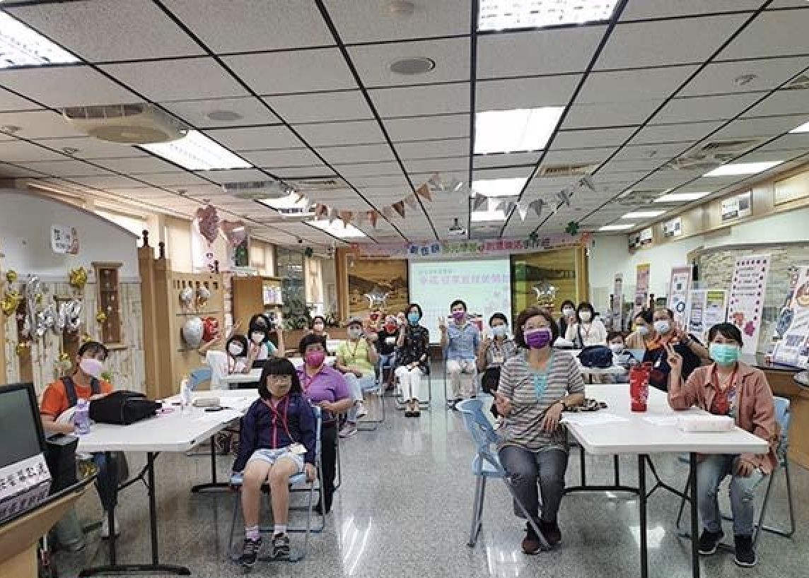 ▲鼓山戶政事務所再獲內政部補助經費開辦為期五週的「新住民多元學習暨創意樂活手作班」。（圖／鼓山戶政提供） 
