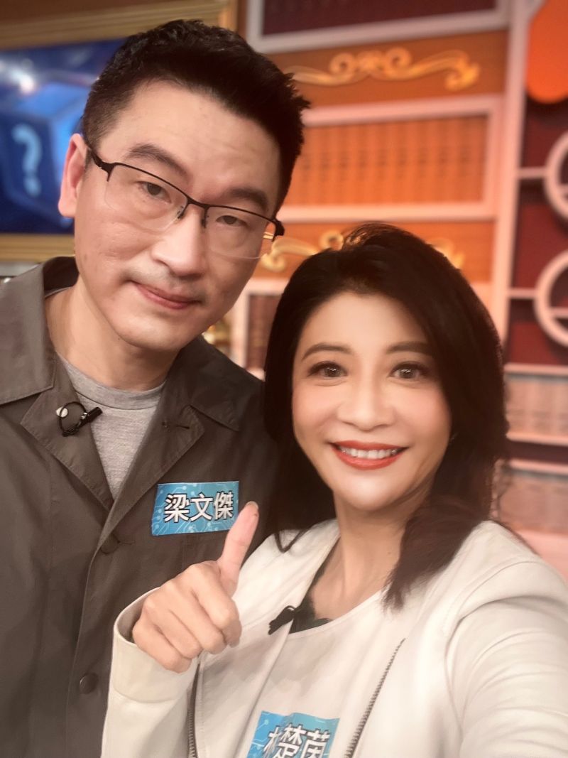 ▲梁文傑快篩陽性,其妻林楚茵展開居家隔離。(圖/翻攝自林楚茵臉書)