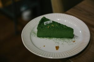 限時10天!誠品集全台22間夢幻甜點 柯基屁屁萌麵包必吃 ▲「一伴甜點工作室」人氣抹茶千層。(圖/誠品提供)