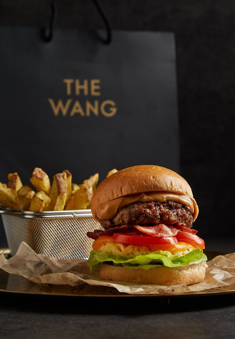 ▲THE WANG主廚手製夏威夷熟成牛肉漢堡。（圖／王品提供）