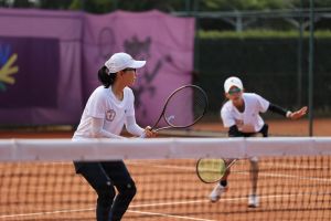 ▲聽奧網球林家文(圖右)、何秋美(圖左)選手拿下女雙二連霸。(圖/體育署提供) ▲聽奧網球林家文(圖右)、何秋美(圖左)選手拿下女雙二連霸。(圖/體育署提供)