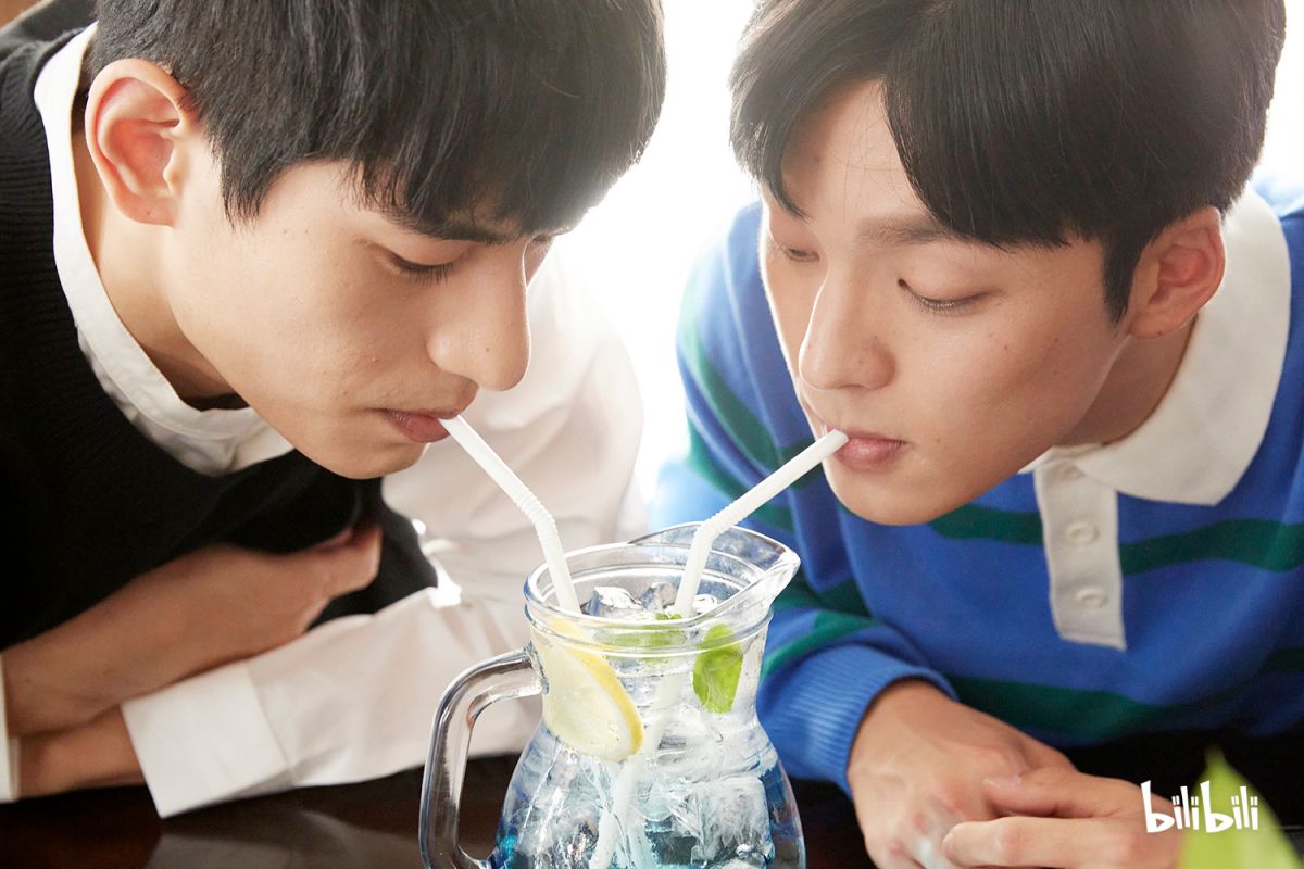 ▲劇中，金泰煥（左）、韓賢俊完成「一萬韓元約會」作業。（圖／bilibili）