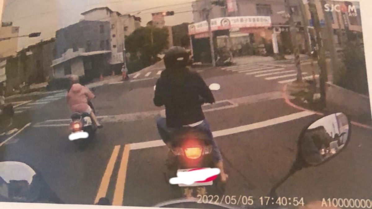 ▲有位女網友抱怨，一次收到3張罰單，結果被眾人砲翻「罰得真好」。（圖／爆怨公社）