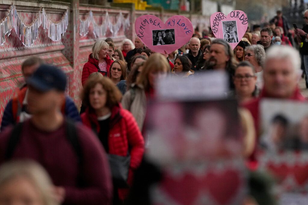 ▲英國面臨通膨壓力惡化難題，央行先是祭出升息，又表示不排除透過製造經濟衰退解決通膨問題。（圖／美聯社／達志影像）