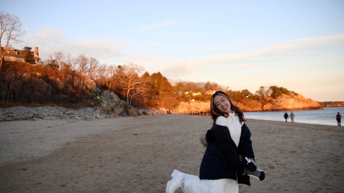 ▲王敏淳（香奈兒）近來推出創作單曲《科幻小說》，頂著低溫拍攝MV。（圖／艾迪昇傳播提供）