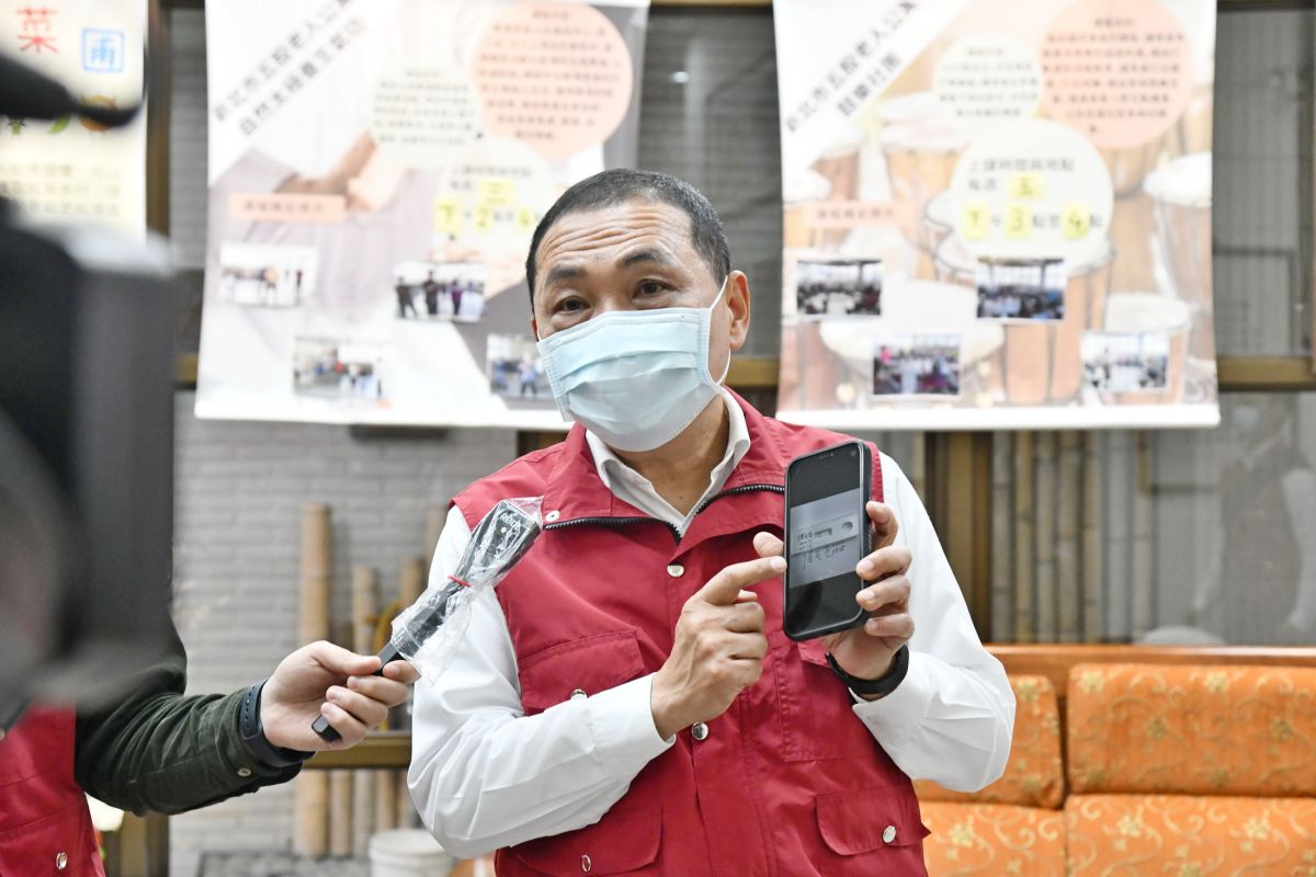 ▲新北2歲童恩恩染疫病逝，新北市政府的觸理過程引發爭議。圖為新北市長侯友宜。（圖／新北市政府提供）