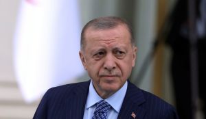 ▲土耳其總統艾爾段以「恐怖主義組織溫床為由」，反對芬蘭、瑞典加入北約。（圖／美聯社／達志影像）