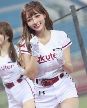 ▲林襄是樂天女孩人氣成員,IG粉絲超過107萬。(圖/林襄臉書) ▲林襄是樂天女孩人氣成員,IG粉絲超過107萬。(圖/林襄臉書)