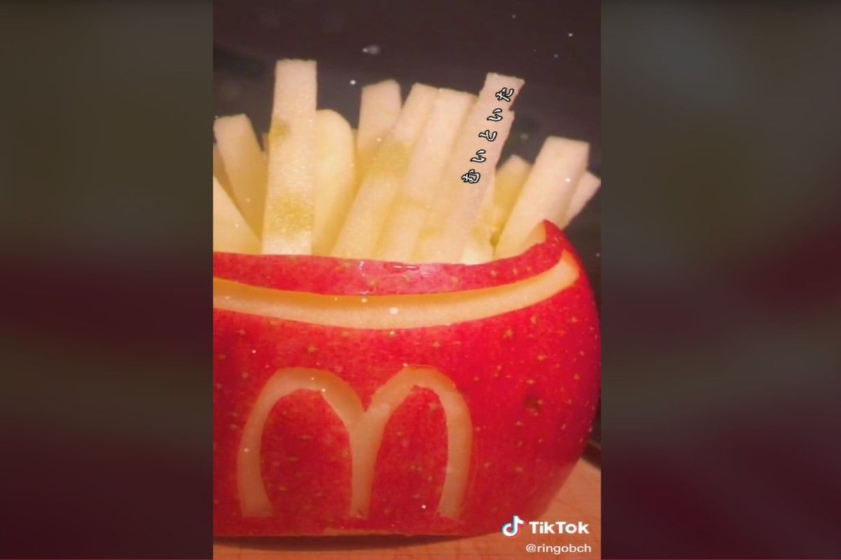 ▲受到全球航運影響，日前部份麥當勞出現薯條短缺的情況，就有一名網友自製薯條，還原度極高！（圖／TikTok帳號ringobch）