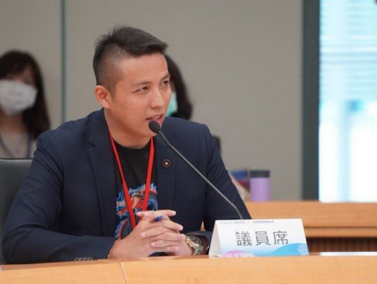 ▲新北市議員陳偉杰籲，教育部如果查到蓋牌的學生，不僅取消資格，連補考都不能考；盼教育局仍應發文給各個學校，請學校加強宣導。（圖／新北市議員陳偉杰提供）