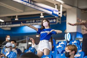 ▲富邦悍將女球迷陳玟蓓「蓓蓓」。(圖/陳玟蓓IG) ▲富邦悍將女球迷陳玟蓓「蓓蓓」。(圖/陳玟蓓IG)