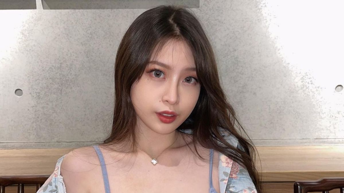 ▲擁有百萬粉絲追蹤的Yumi.k，熱愛分享自己性感的生活照，結果一段自我快篩影片，瞬間失去形象。（圖／Yumi.k IG）