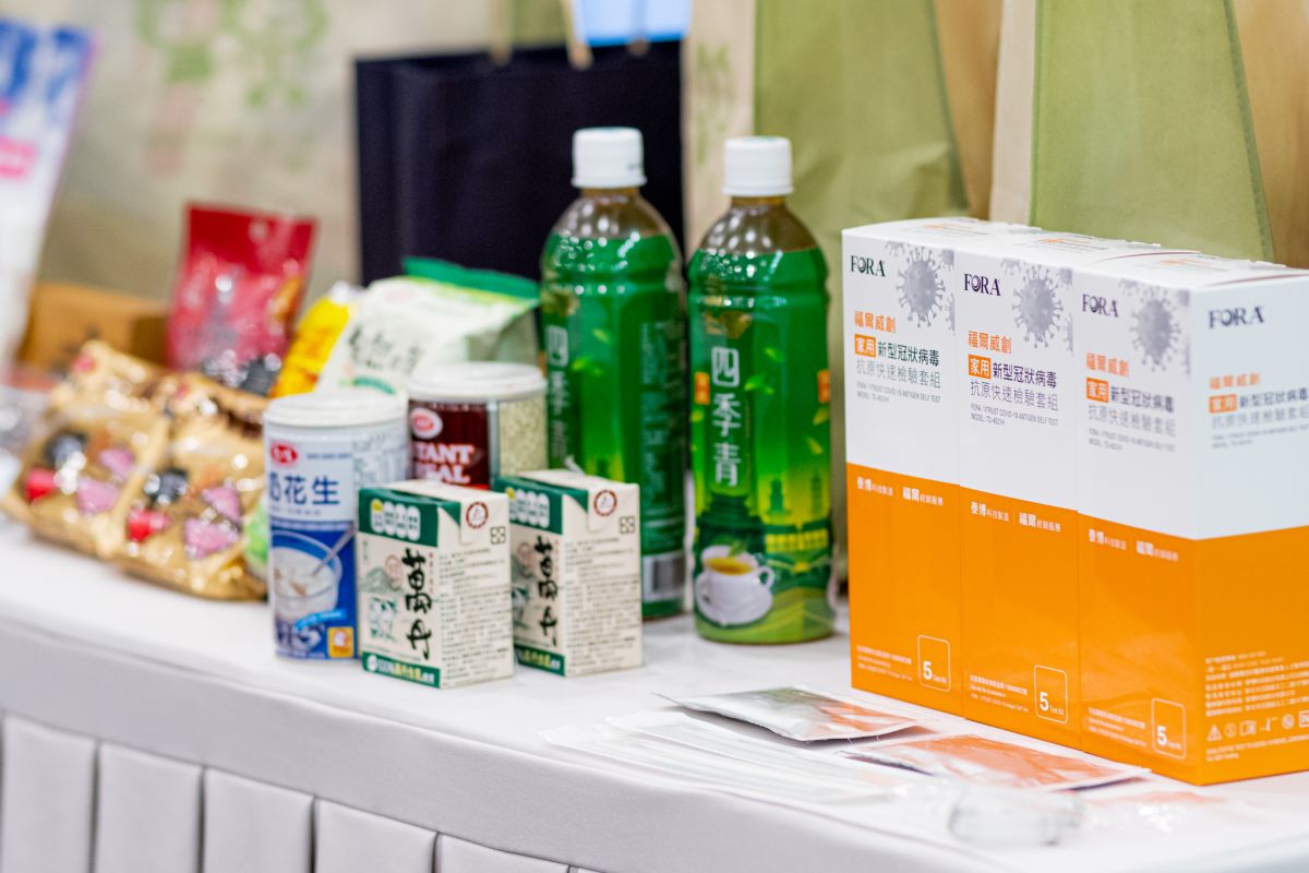 ▲民政局表示，桃園市關懷包以設籍桃園市的市民為限，並不提供外縣市者，請未設籍桃園市的外縣市民眾不要前往領取。（圖／桃園市政府提供）