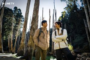 ▲山上溫度低,陳柏霖跟劉冠廷冷到皮皮剉。(圖/LINE TV提供) ▲山上溫度低,陳柏霖跟劉冠廷冷到皮皮剉。(圖/LINE TV提供)