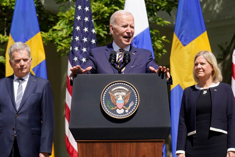 ▲美國總統拜登19日在白宮接見瑞典總理安德森與芬蘭總統尼尼斯托，歡迎並支持兩國申請加入北大西洋公約組織（NATO）。（圖／美聯社／達志影像）
