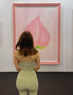 ▲壯壯秀出火辣的蜜桃臀,跟畫作幾乎一模一樣。(圖/壯壯FB) ▲壯壯秀出火辣的蜜桃臀,跟畫作幾乎一模一樣。(圖/壯壯FB)