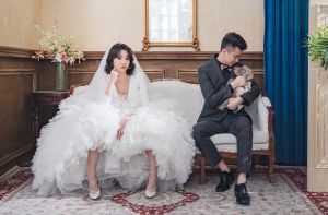 ▲「豬妹」很黏老公,讓大牙笑說自己像個外人。(圖/韓國藝匠提供) ▲「豬妹」很黏老公,讓大牙笑說自己像個外人。(圖/韓國藝匠提供)