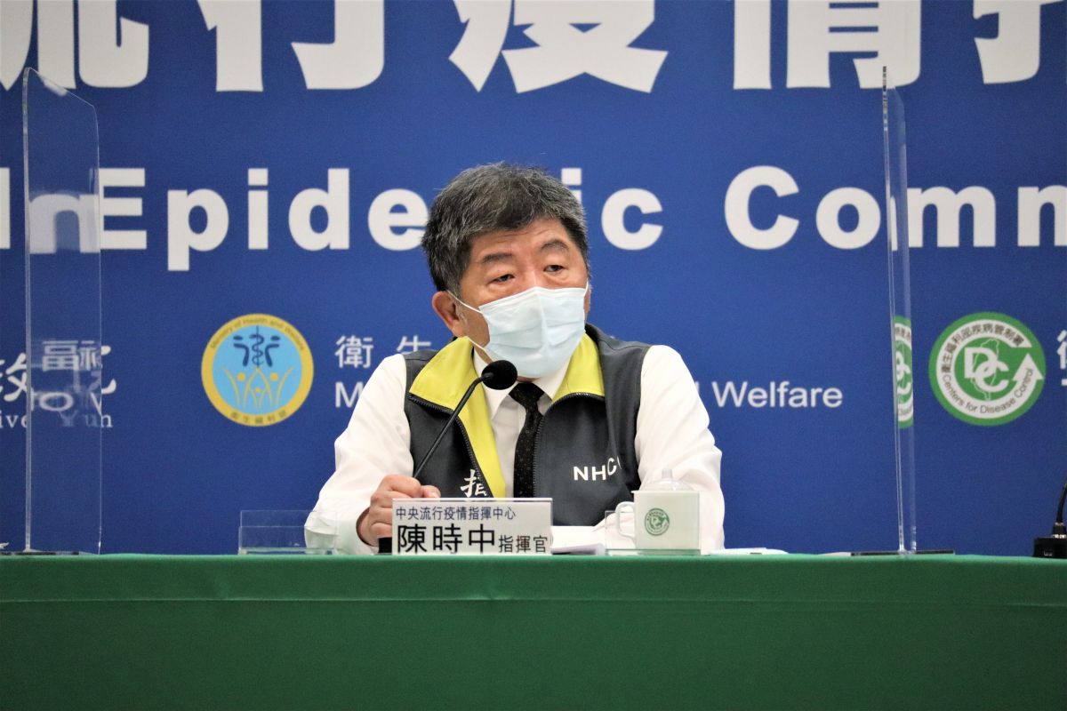 ▲昨天新增8.5萬例確診病例，比前一天略降，代表疫情有望逐步趨緩？指揮中心下午2時將開記者會，由指揮官陳時中說明疫情狀況。（圖／指揮中心）