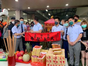 20日6點23分,停駕於TOYOTA 苑裡服務廠。(圖/白沙屯拱天宮) ▲20日6點23分,停駕於TOYOTA 苑裡服務廠。(圖/白沙屯拱天宮)