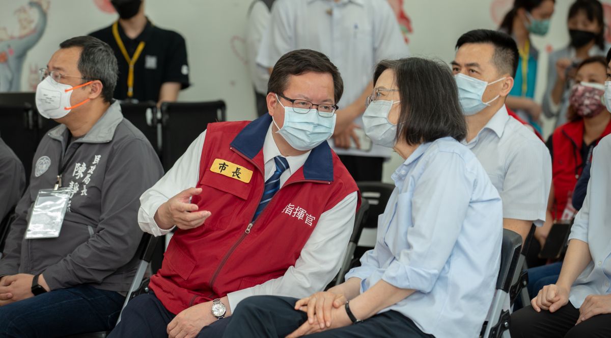 ▲鄭文燦表示，桃園市長人選依時程預計落在6月底推出。（圖／總統府提供）