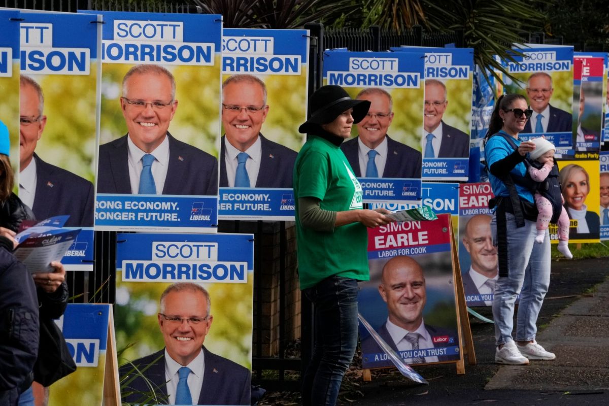 ▲澳洲國會大選今天登場，現由總理莫里森（Scott Morrison）領導、已執政9年的保守派面對由艾班尼斯（Anthony Albanese）領導的勞工黨強力挑戰，民調顯示兩大黨均難過半。（圖／美聯社／達志影像）