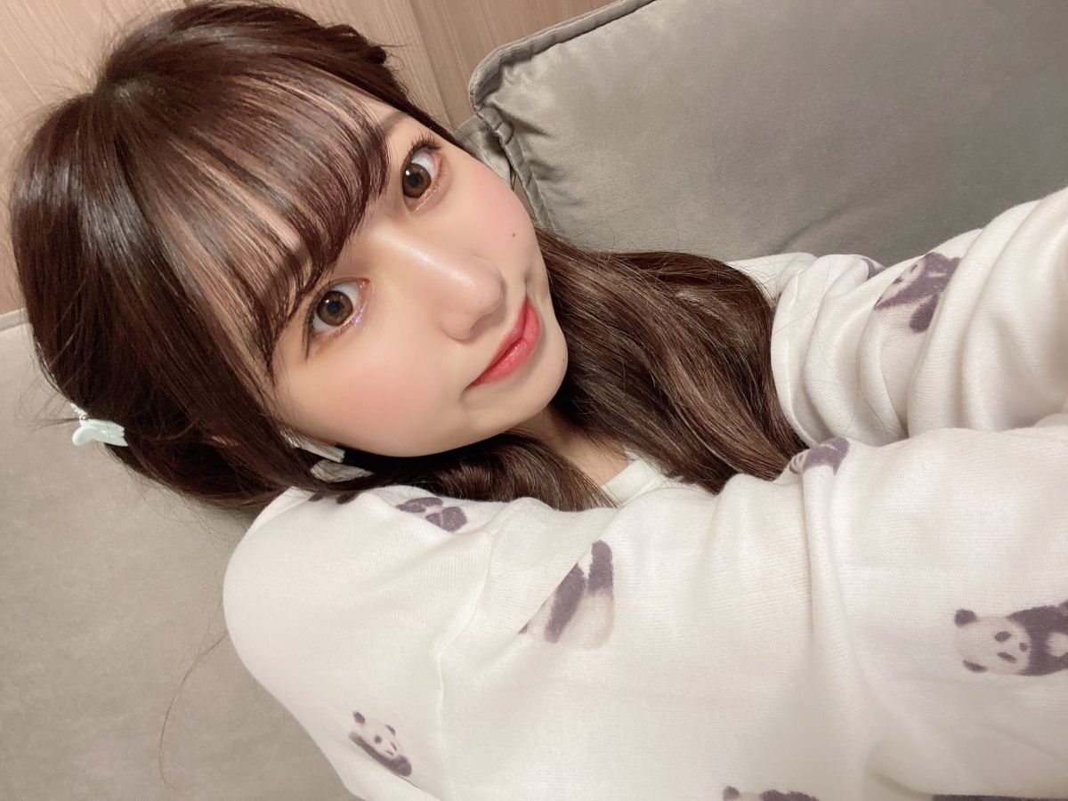 ▲流川莉央長相甜美，原定當電視台主播，卻選擇當AV女優出道。（圖／流川莉央Twitter）