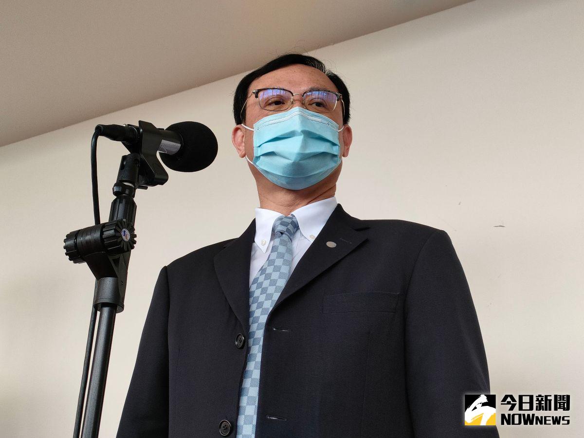 ▲中央健保署長石崇良表示，根據健保會討論，明年度應可維持5.17%費率。（圖／記者許若茵攝）