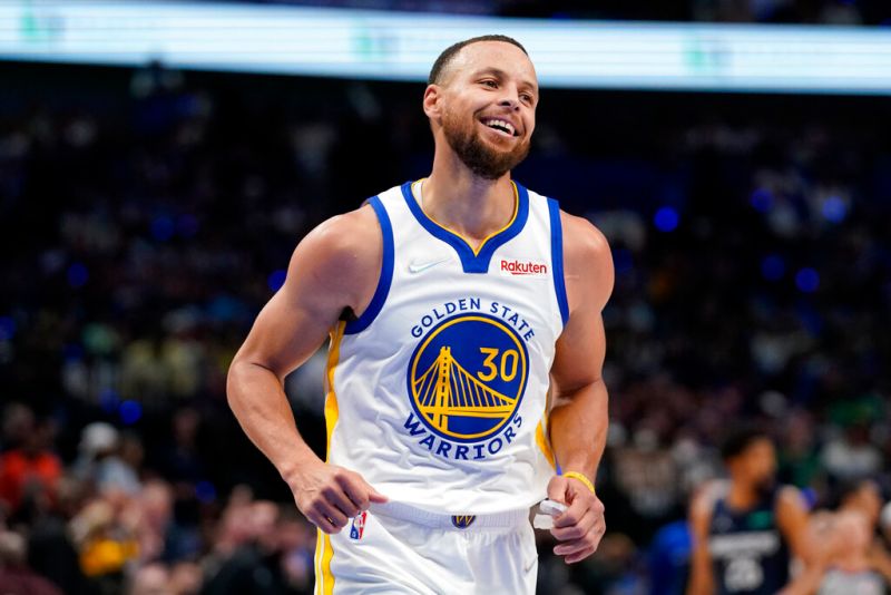 NBA／Curry爆發！首節6三分砍21分破紀錄　喬丹後首人