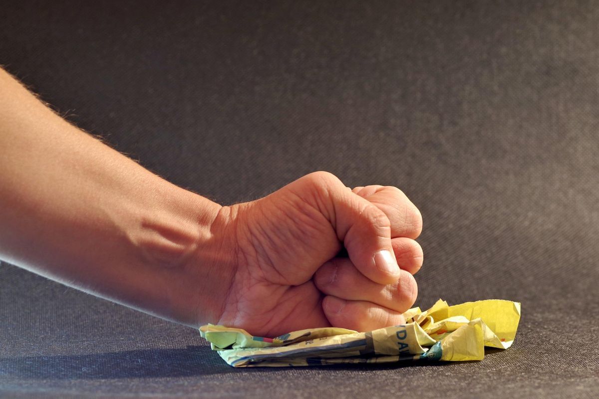 ▲女網友抱怨，30歲的繼子開始在家工作後，不斷要照顧對方三餐和起居，甚至賴在家中肯父母老本，氣的發文飆罵。（示意圖／取自pixabay）