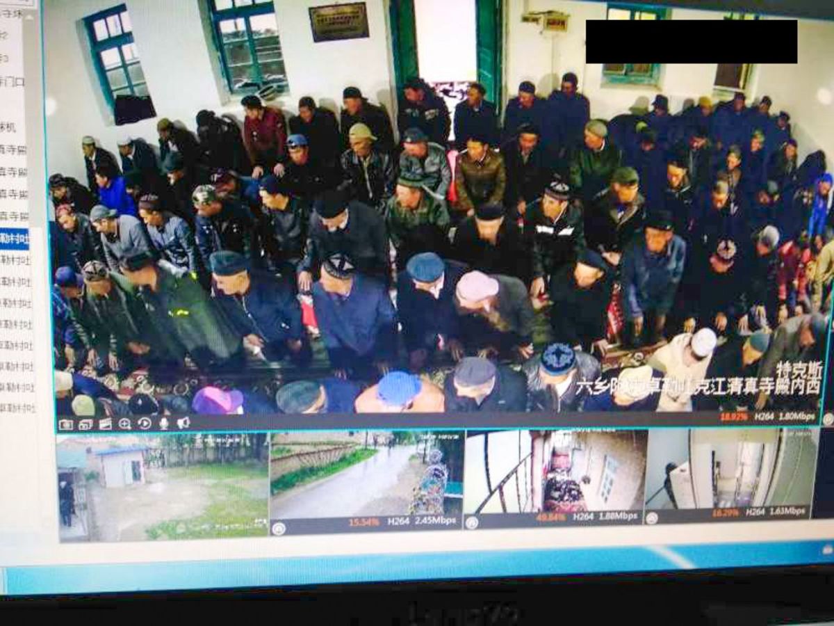 ▲國際勞工組織主要年度大會今天決議將派遣一個代表團前往中國，以評估新疆地區維吾爾族及其他少數族裔遭歧視的情況。圖為新疆警察檔案。（圖／取自xinjiangpolicefiles.org）