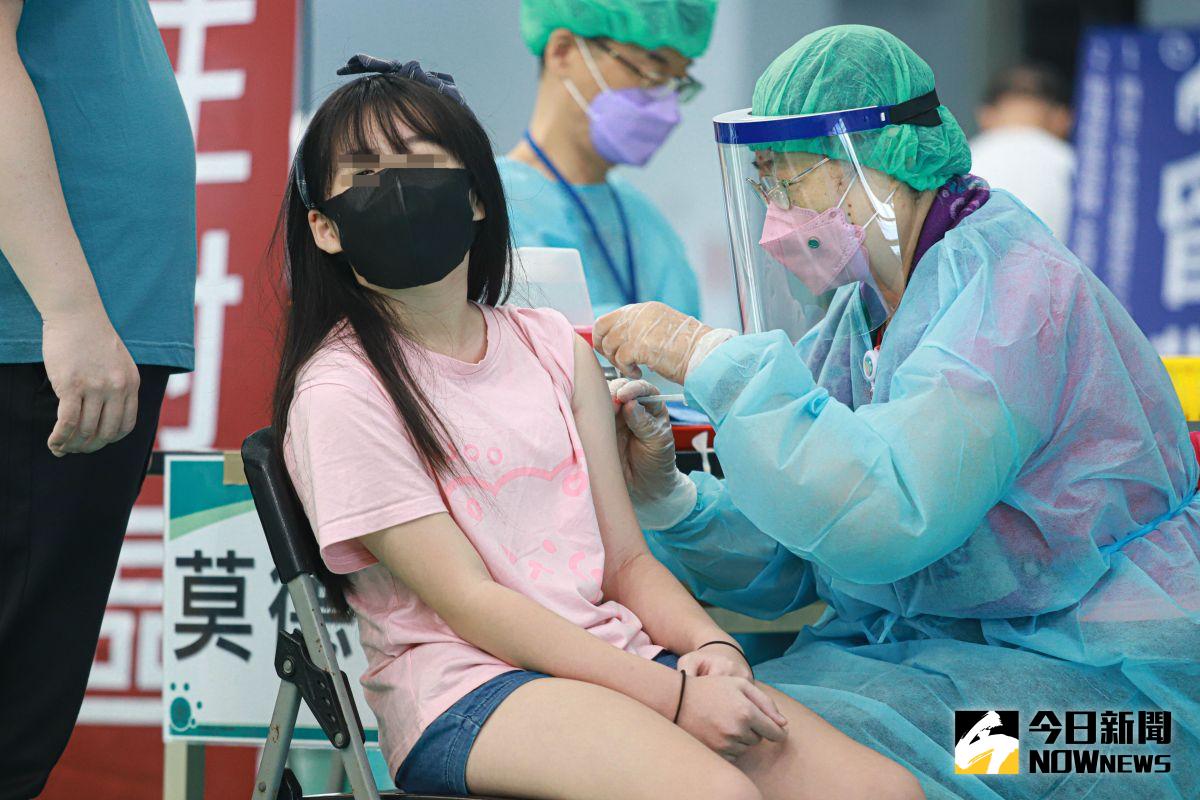 ▲新冠肺炎病毒不停變異，現有的新冠疫苗以原始株病毒研發，對於新型變異株保護力銳減。（示意圖／記者葉政勳攝 , 2022.05.26）