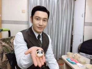 ▲黃曉明2月秀出冰墩墩造型的元宵。(圖/黃曉明微博) ▲黃曉明2月秀出冰墩墩造型的元宵。(圖/黃曉明微博)