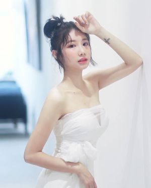▲筠熹擁有D罩杯美胸。(圖/翻攝筠熹FB) ▲筠熹擁有D罩杯美胸。(圖/翻攝筠熹FB)