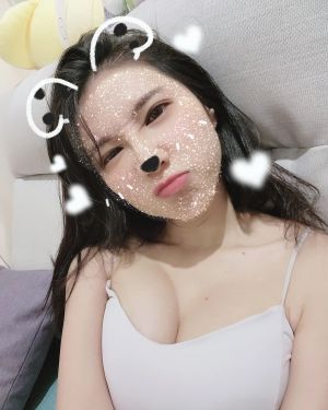 ▲筠熹好身材連啦啦隊好友都佩服。(圖/翻攝筠熹FB) ▲筠熹好身材連啦啦隊好友都佩服。(圖/翻攝筠熹FB)